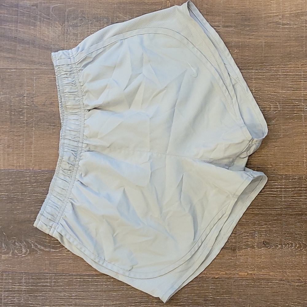 Light gray nike shorts